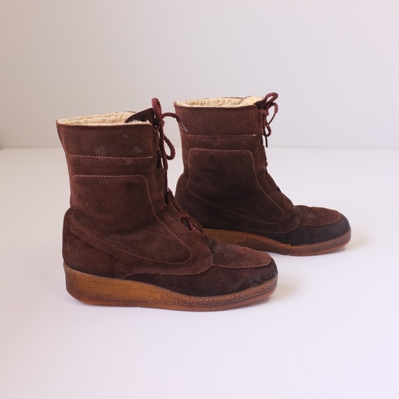 vintage brown suede boots | vtg 1960s brown boots - Picture 3 of 16